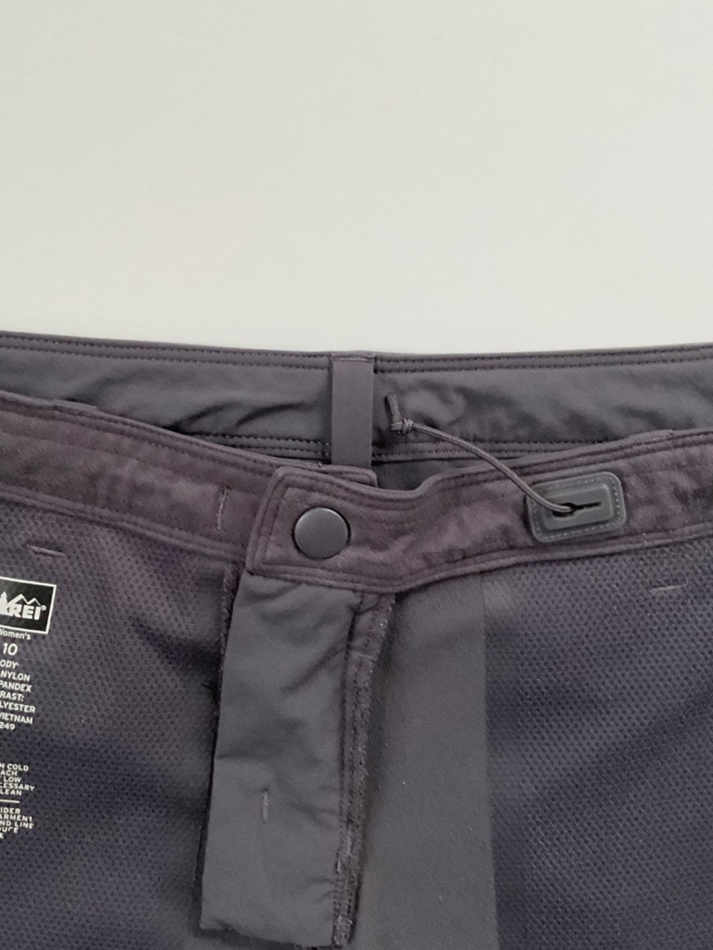 REI Co-op Women’s Activator Soft Shell Pants Sz 10 Gray Gorpcore Hiking Camping - Picture 9 of 9